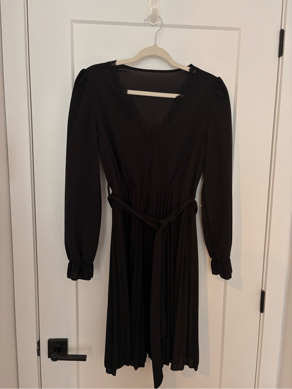 Black V-Neck Long-Sleeve Women's Dress